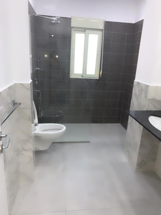 Apartament Dean Apartment Vlore Bagian luar foto